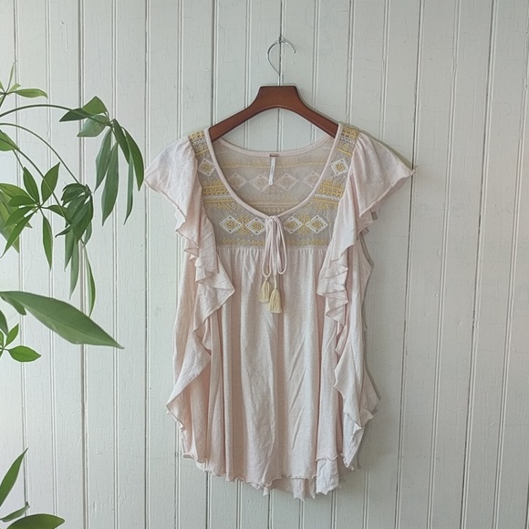 Free People Tops - 🆕 Free People vtg pink embroidered ruffle top M